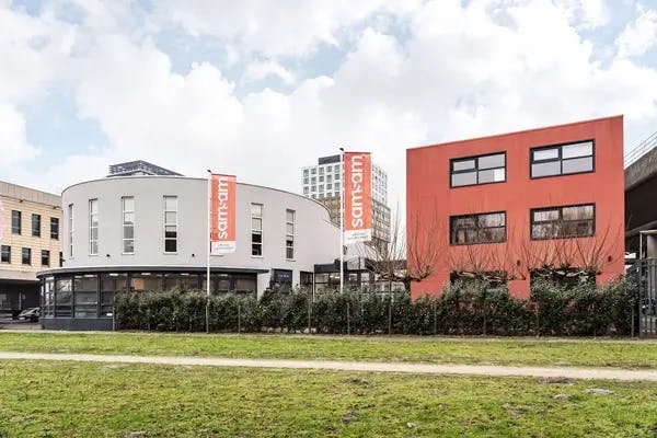 Duurzame Kantoorruimtes in Amsterdam: Innovatie & Welzijn 